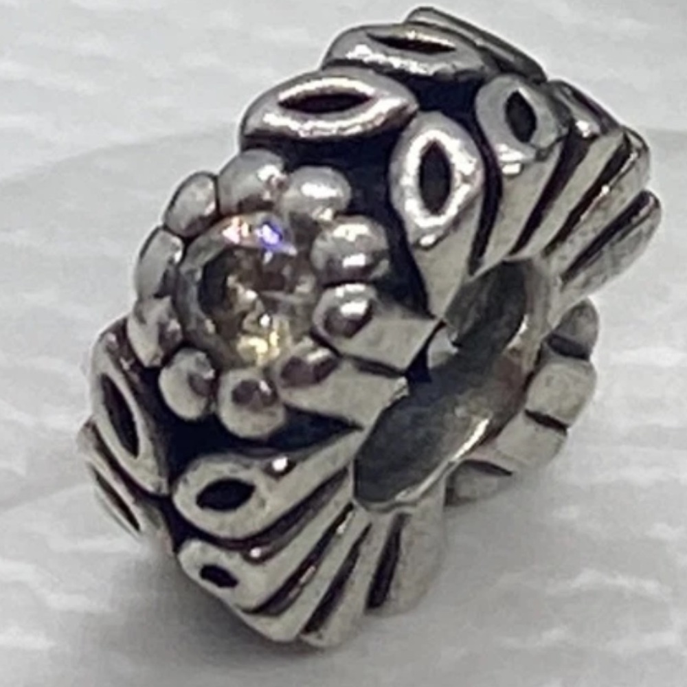 Pandora "Sparkling Forest Flower" spacer charm. Sterling Silver
